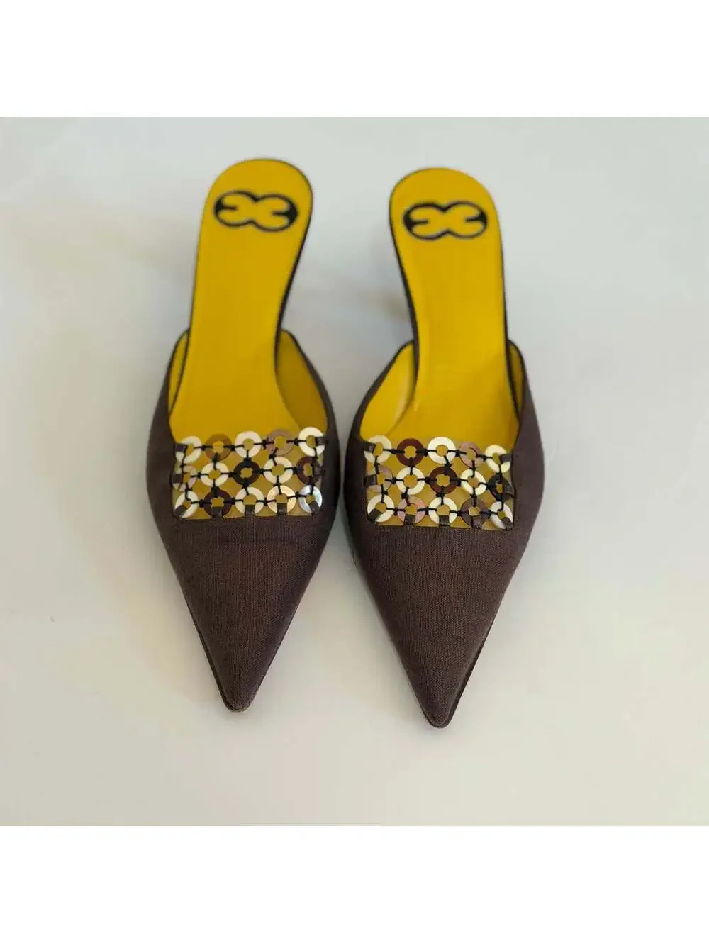 Escada - Picture 6 of 8